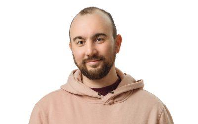 איך להתפרנס מקהילה בתחום נישתי – אורי אליאבייב מתארח ב-פופקורן 248