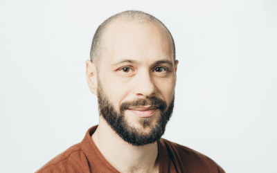 אתם עצלנים, אדישים, מבולבלים ופחדנים | לעצב התנהגות כדי להניע שינוי | למה יש זבובים במשתנות של גברים? | פופקורן 339 (לייב)